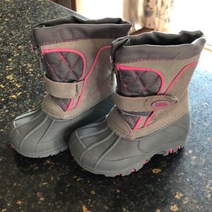 Girl snow boots, great condition